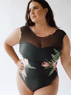 ALBION The Maria One-Piece, Carolina floral swimsuit size large.